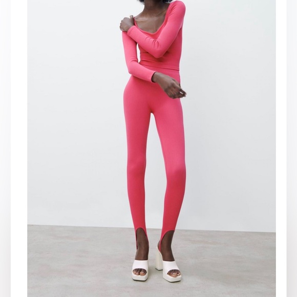 Zara new seamless fuscia pink ribbed stirrup leggings size xs/s - Picture 3 of 10